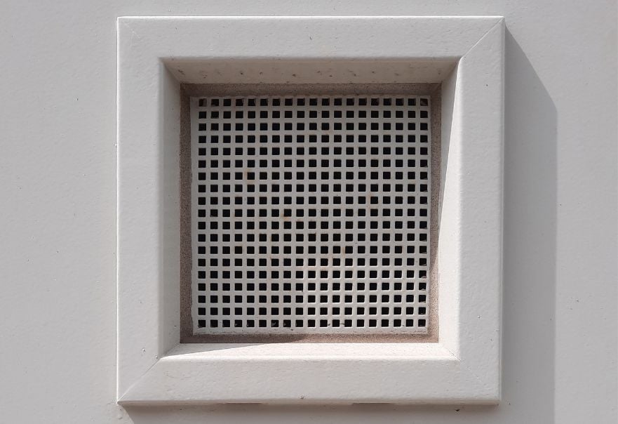 svartmogel-i-badrum-ventilation